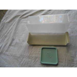 Vintage‎ Tupperware Cheese/Cracker container with tray 1697-2, 1698-9 and 1696-5